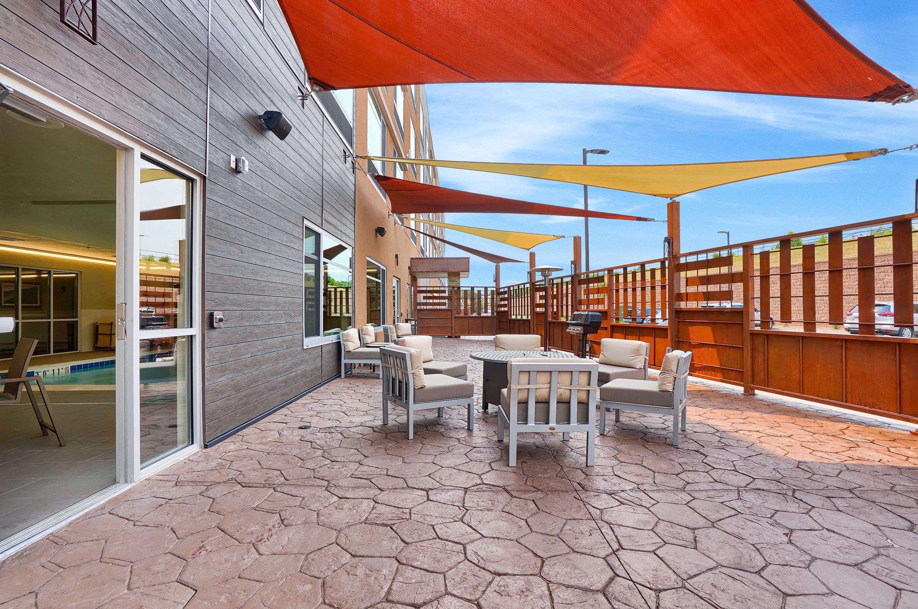 Best Western Plus Executive Residency Fillmore Inn Colorado Springs Exterior photo